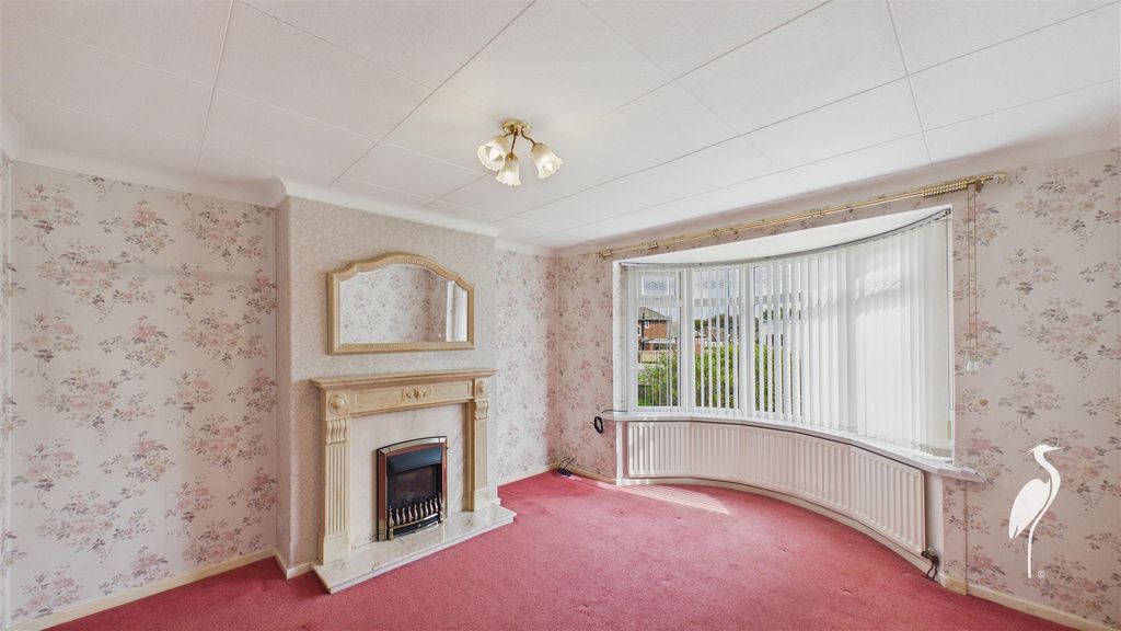 Property photo 2 of 26 Lounge