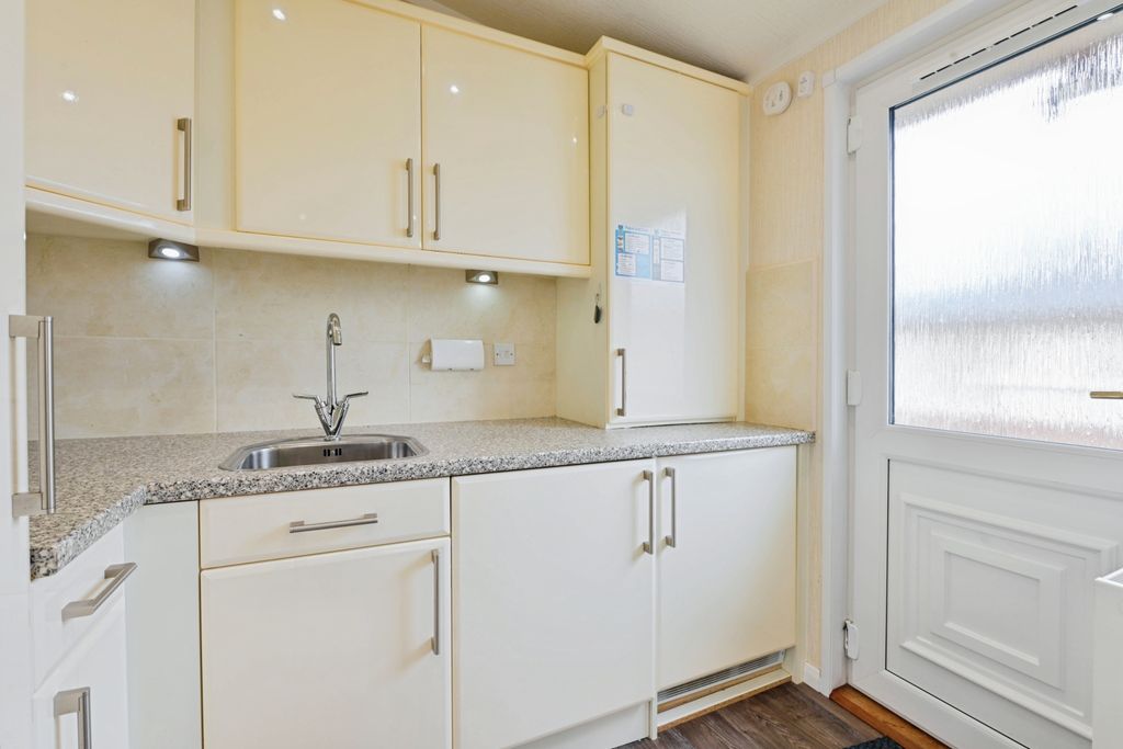 Additional image 6 of 2 bed mobile/park home for saleGairneybridge, Kinross KY13