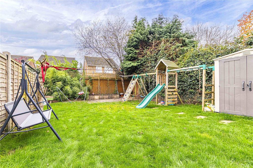 Property photo 3 of 12 Picture No. 11