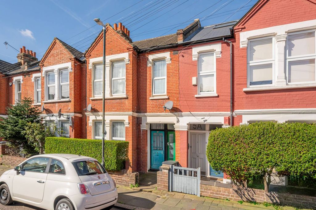 Property photo 2 of 12