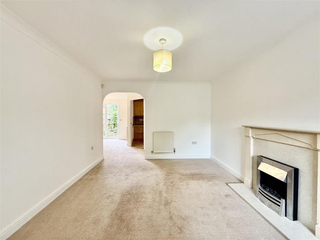 Property photo 3 of 19 3