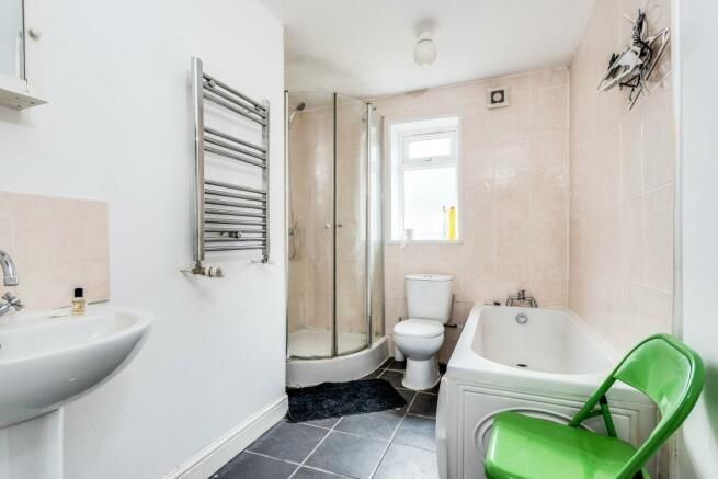 Property photo 2 of 6 Bathroom