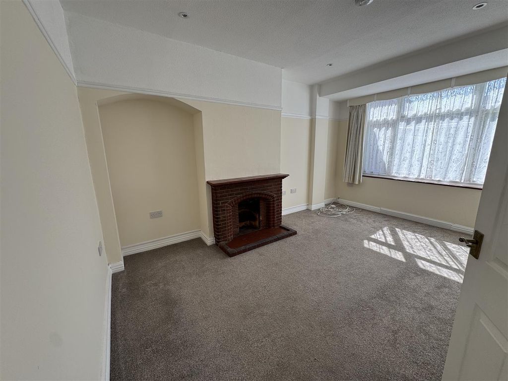 Property photo 3 of 7 3H.Jpg