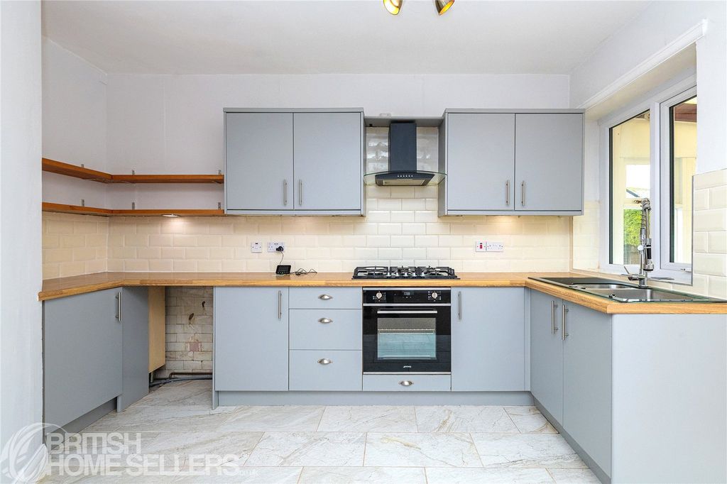 Property photo 3 of 23 Picture No. 09