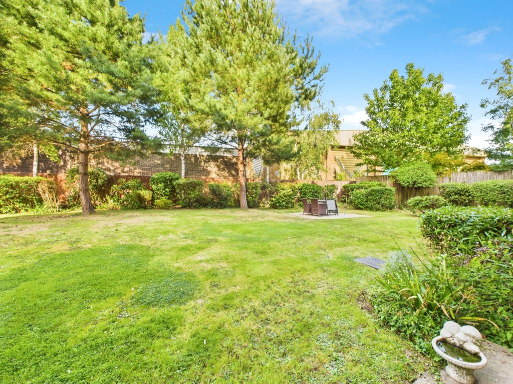 Property photo 2 of 17 Image