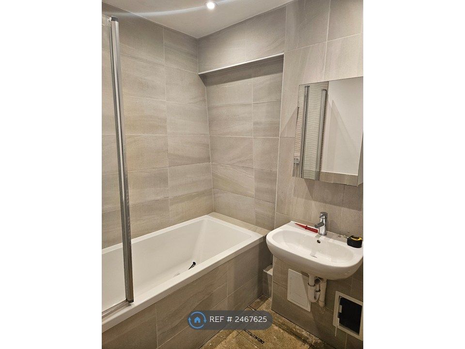Property photo 3 of 5 Bathroom