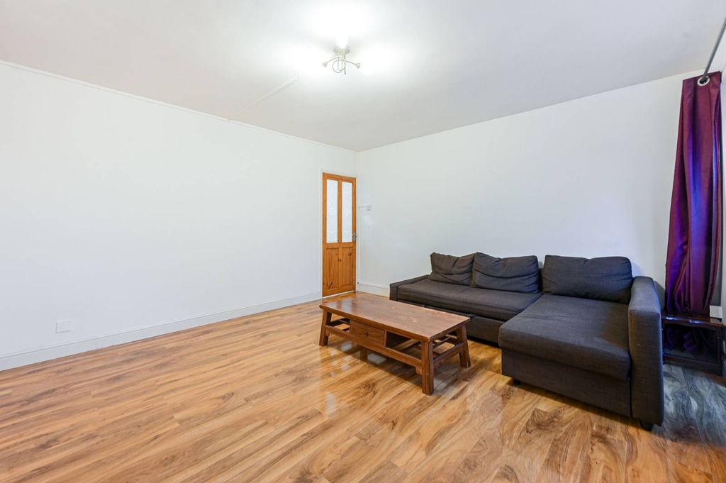 Property photo 1 of 26