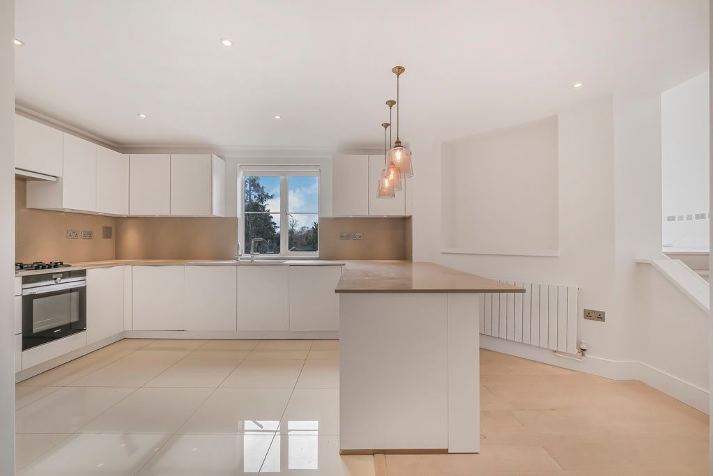 Additional image 7 of 3 bed flat for saleEastwick Lodge, Village Road, Enfield EN1