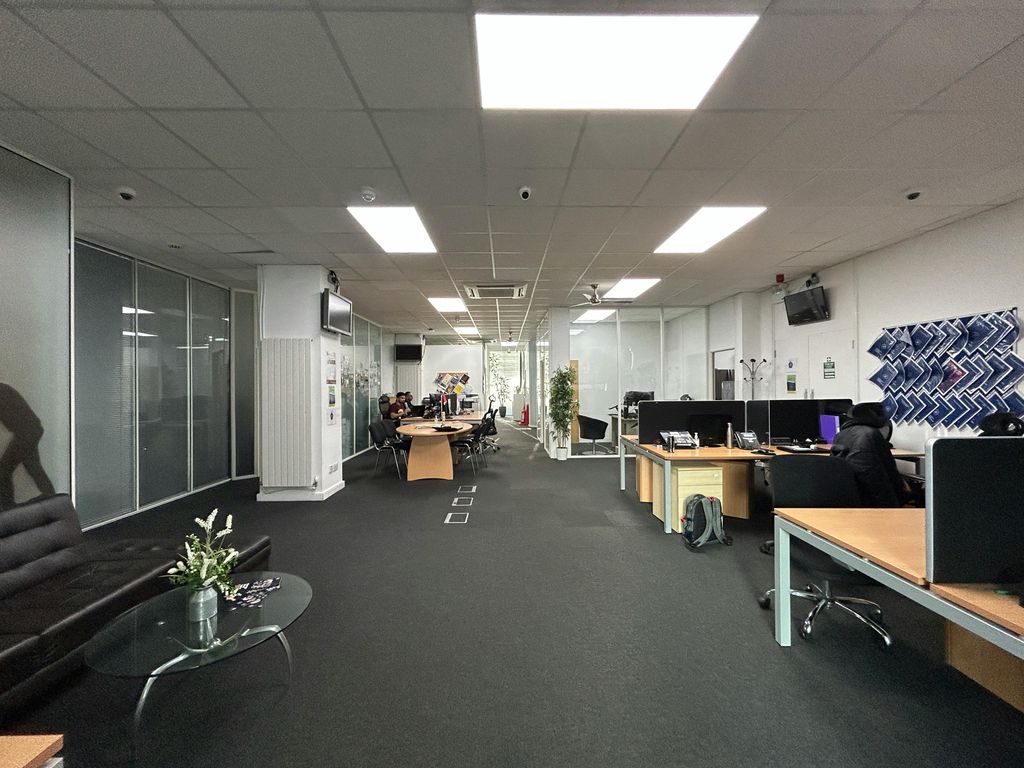 Property photo 2 of 8 Img_2494.Jpg