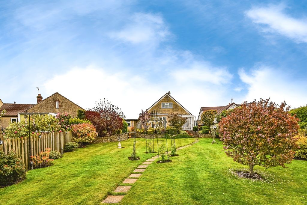 Property photo 1 of 16