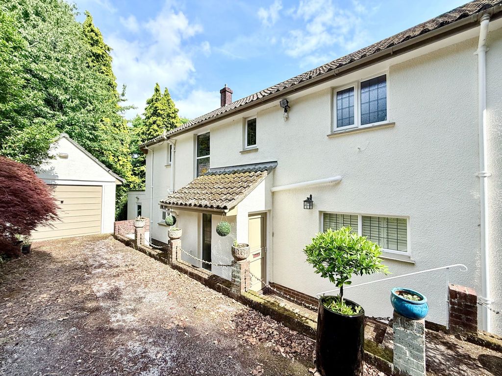 Property photo 2 of 23