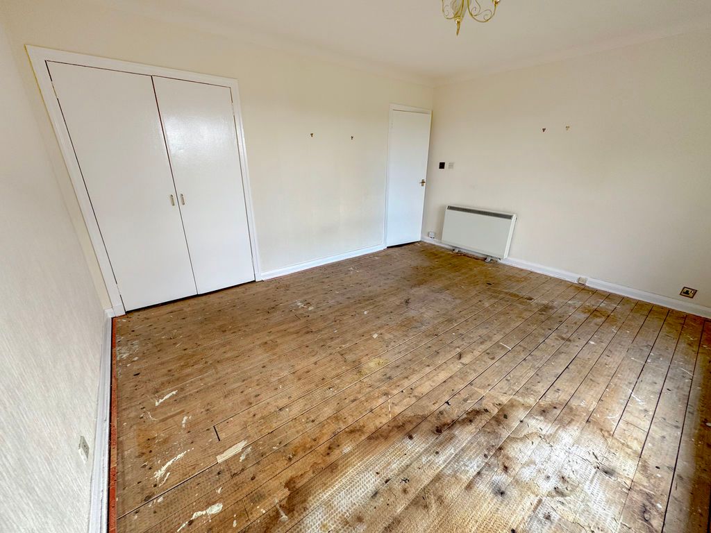 Property photo 3 of 14 Photo 5
