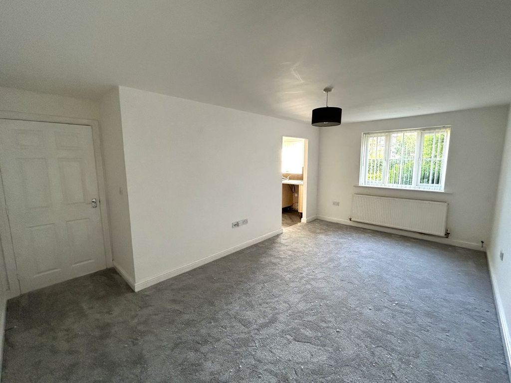 Property photo 2 of 10 Picture No. 17