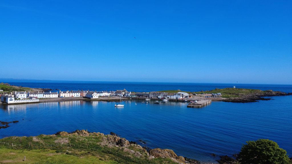 Property photo 2 of 15 Isle Of Whithorn