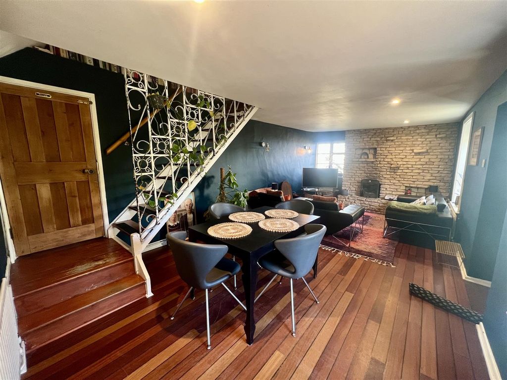 Property photo 2 of 27 Img_5281.Jpeg