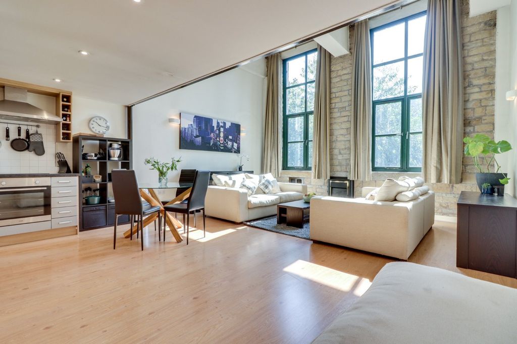 Property photo 2 of 12 Picture No. 10