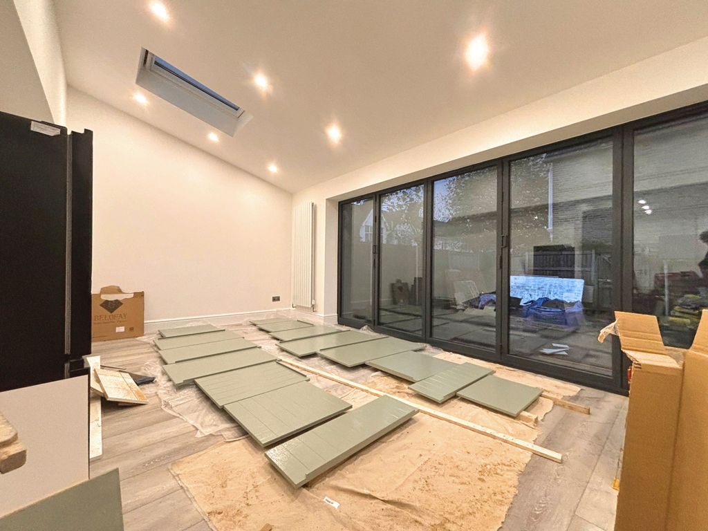 Property photo 3 of 3