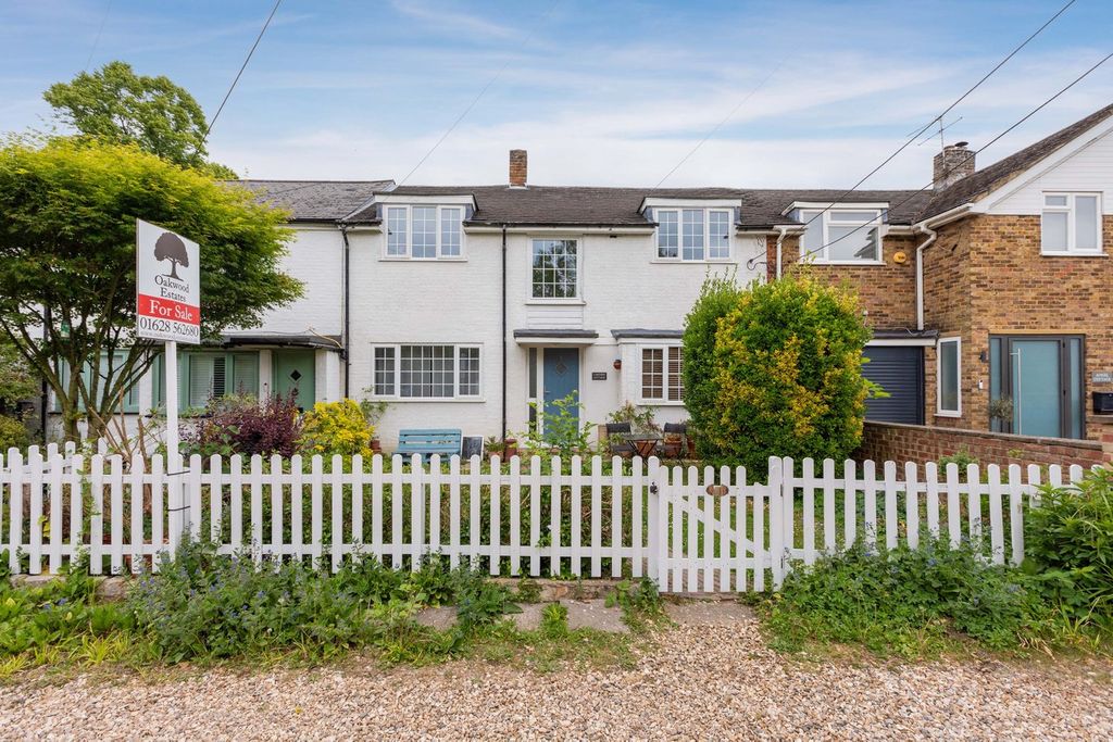 Property photo 1 of 11