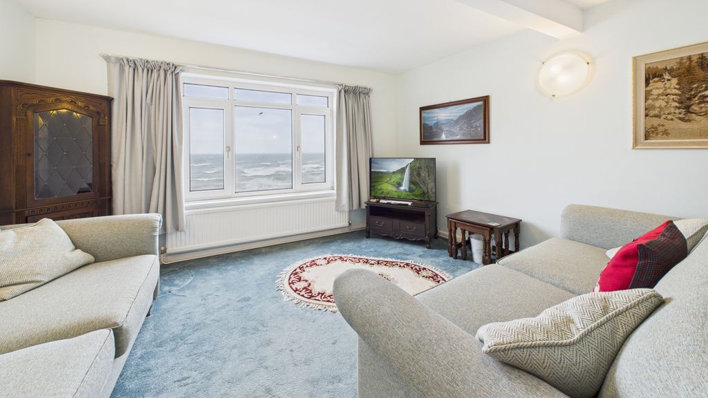 Additional image 9 of 3 bed flat for saleChyandour Cliff, Penzance TR18