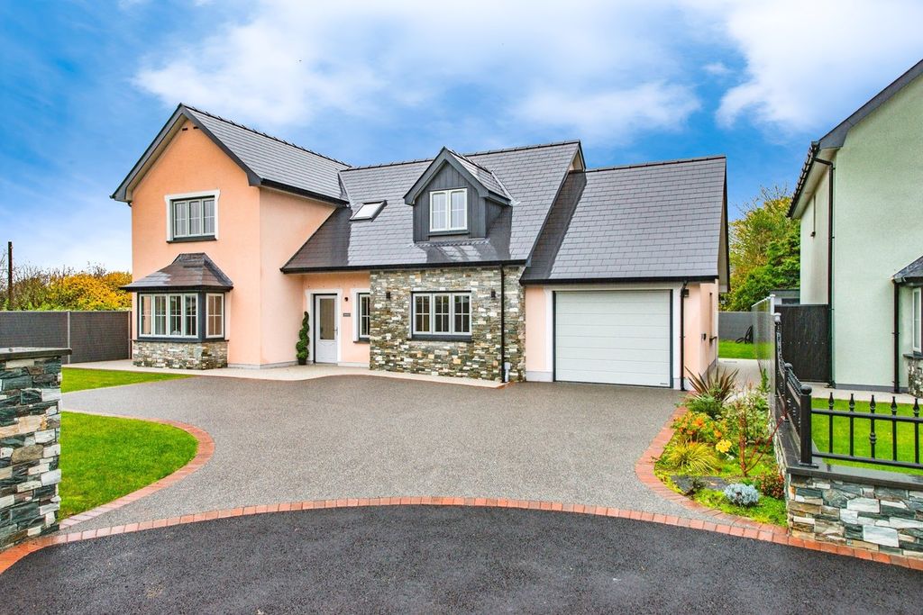 Property photo 1 of 19