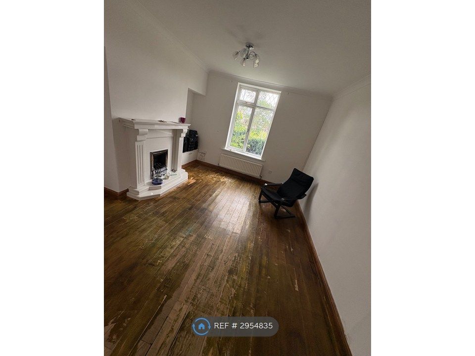 Property photo 1 of 3