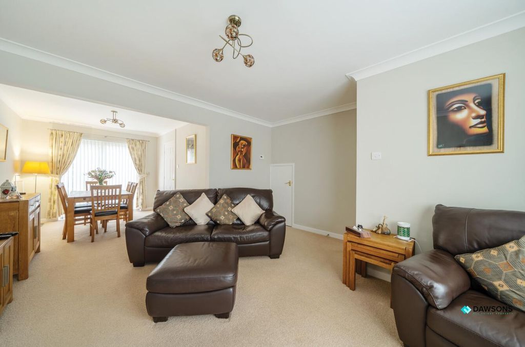 Property photo 3 of 25