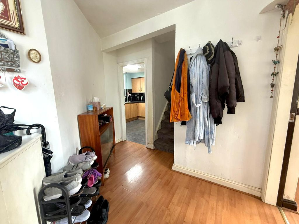 Property photo 3 of 22