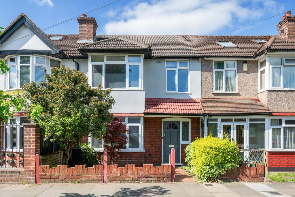 Property photo 1 of 12