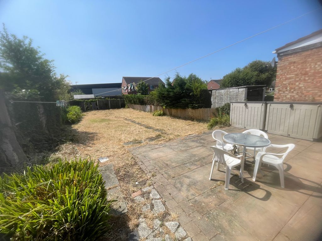 Property photo 3 of 4