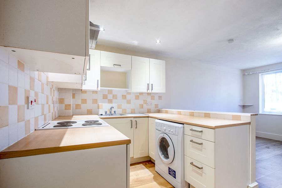 Property photo 3 of 8 3.Kitchen2New.Jpg