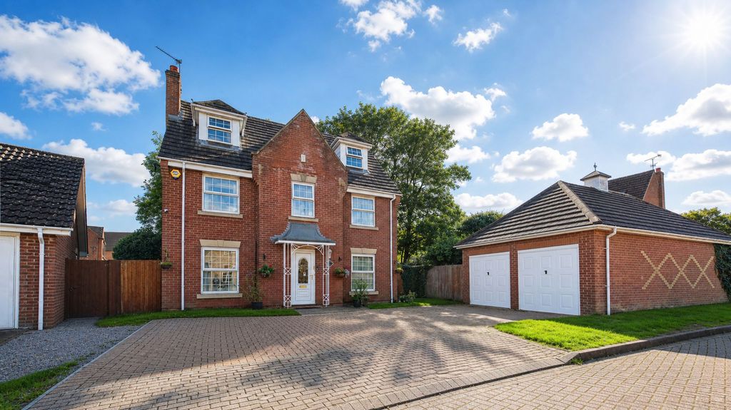 Property photo 1 of 33