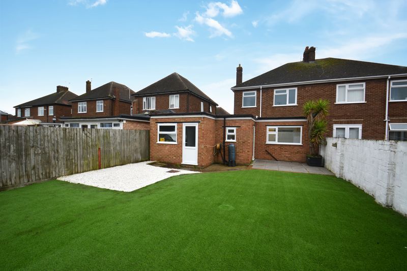 Property photo 3 of 11 Photo 2