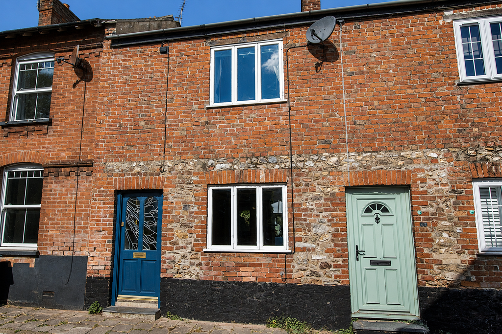 Property photo 1 of 14 Front