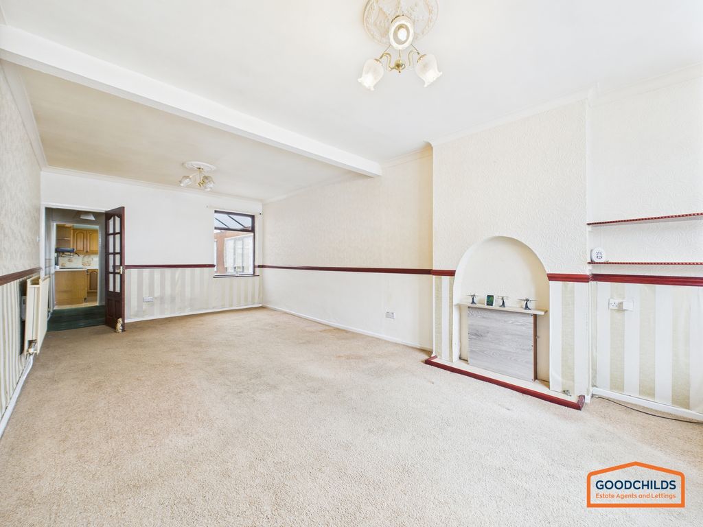 Property photo 2 of 25