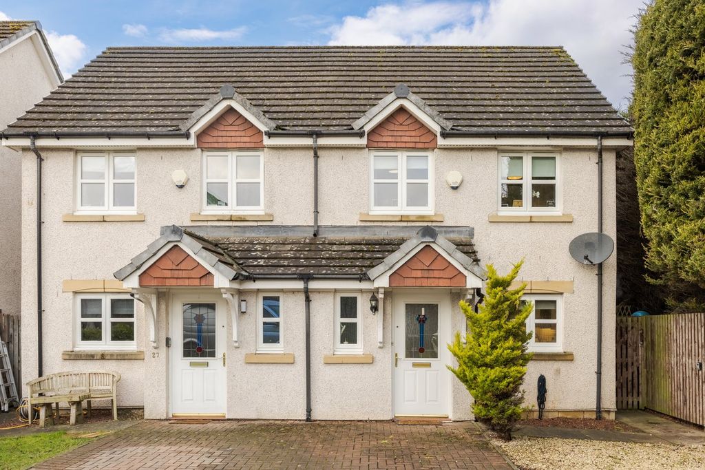 Property photo 1 of 30