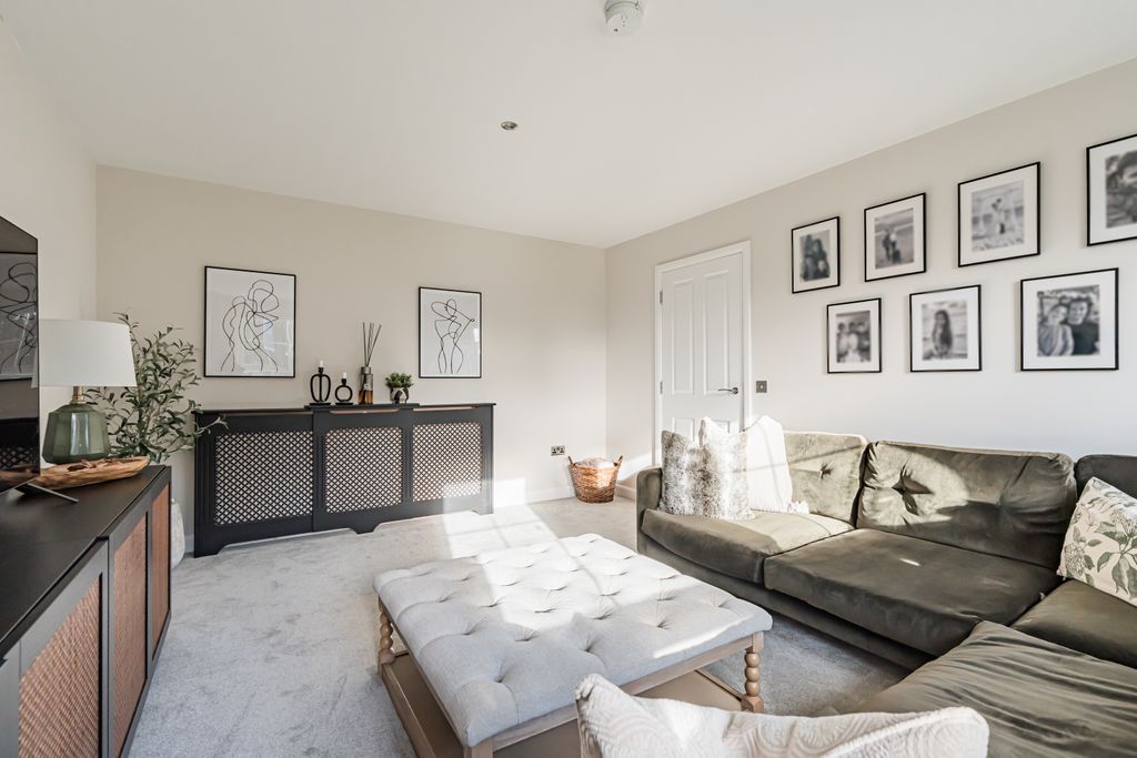 Property photo 3 of 30 Property Image 3