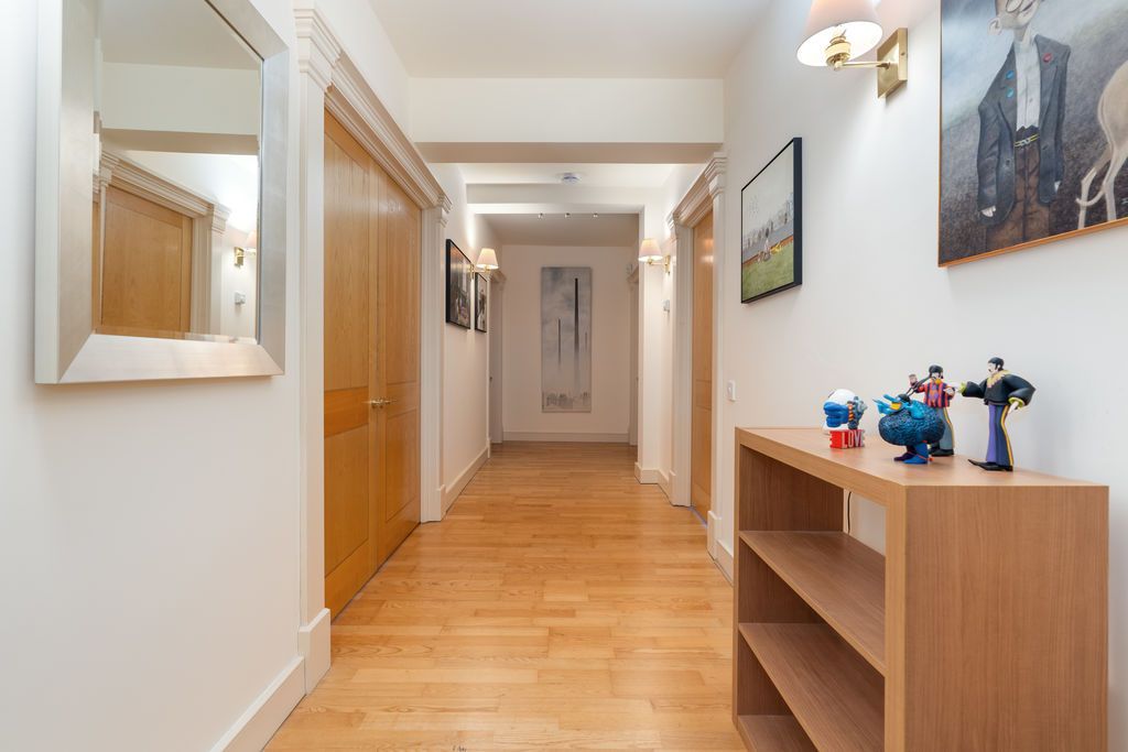 Property photo 2 of 32 Photo 14