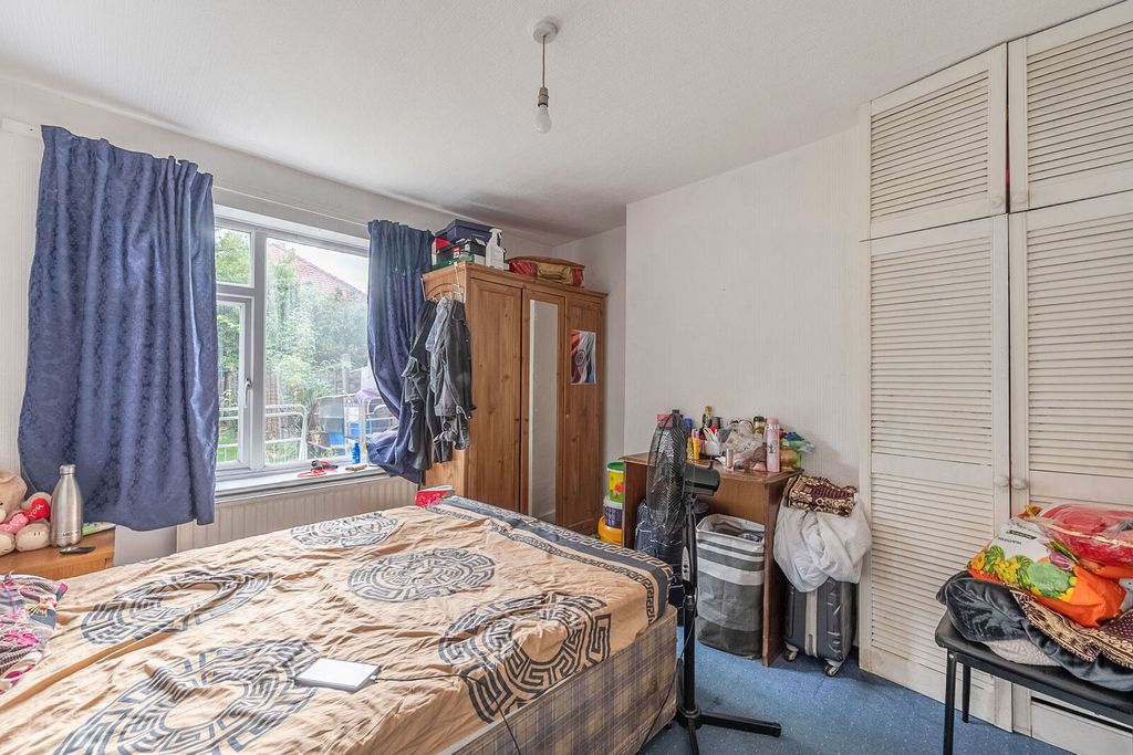 Property photo 1 of 7