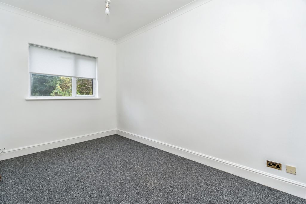 Property photo 2 of 17 Photography