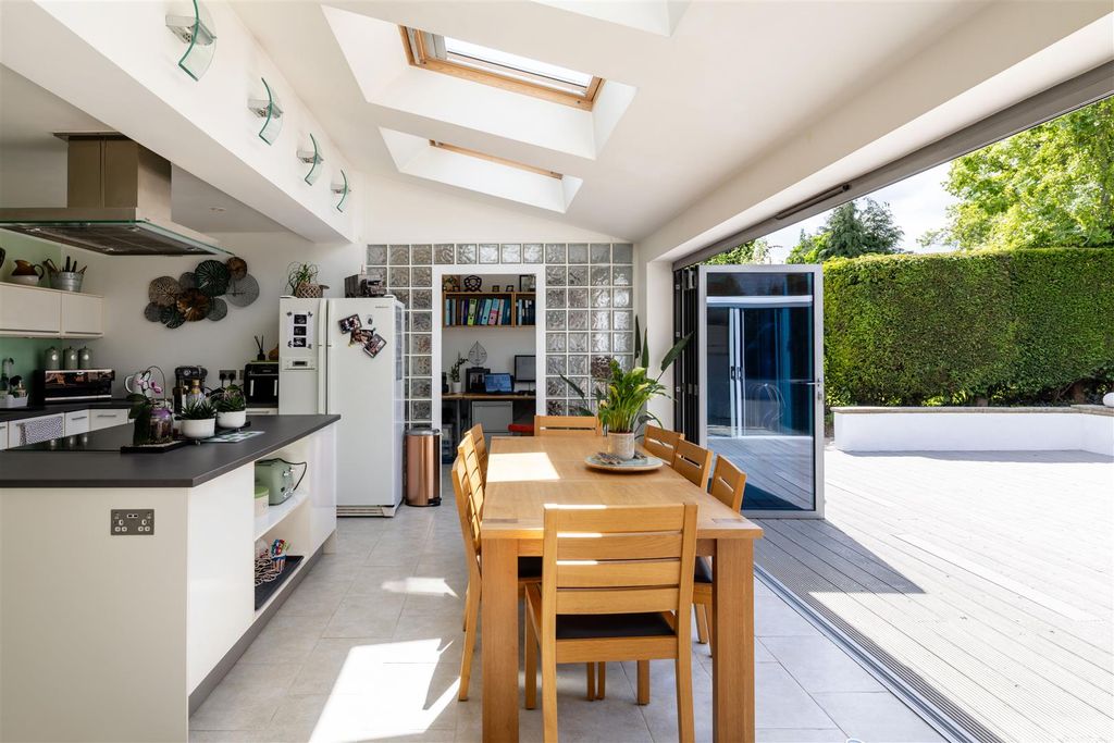 Additional image 5 of 5 bed detached house for saleBeckworth Close, Lindfield RH16