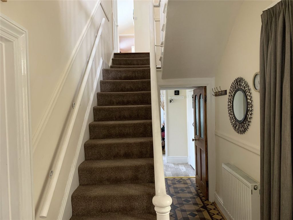 Property photo 2 of 17 Picture No. 04