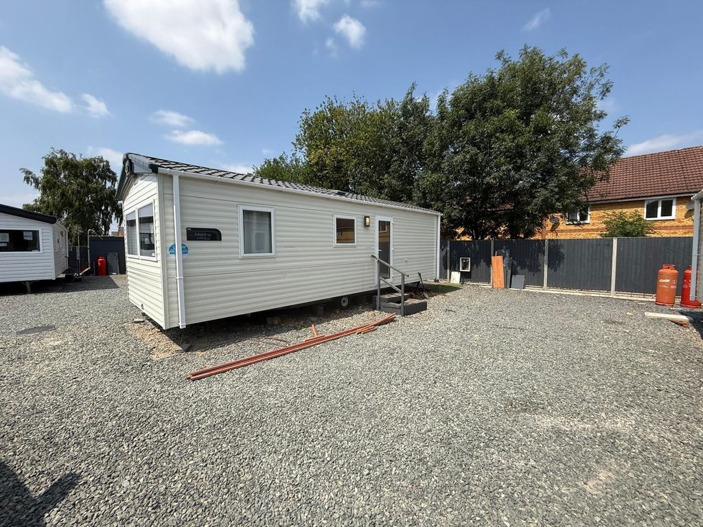 Property photo 1 of 1 Front