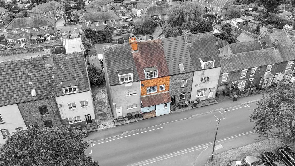 Property photo 1 of 32 Picture No. 05