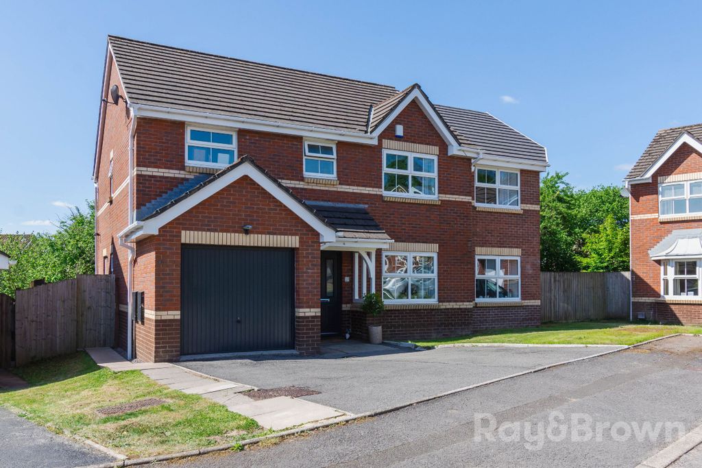 Property photo 1 of 53