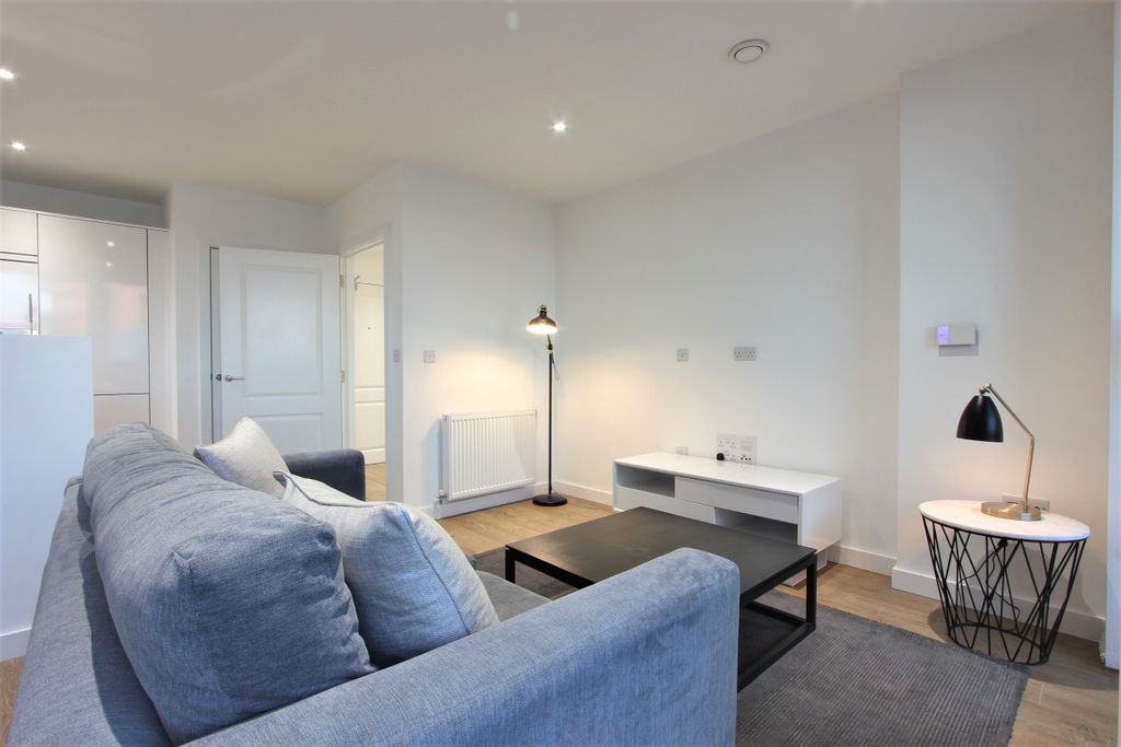 Property photo 2 of 22