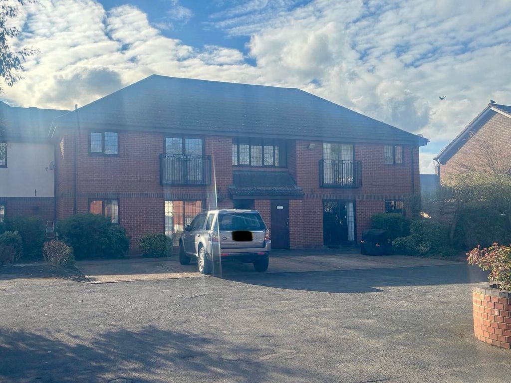 Property photo 1 of 7 Front