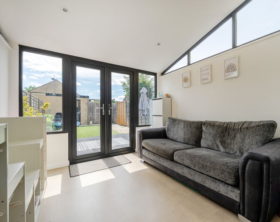 Property photo 3 of 19 1326004-17-6877A6A4Dd547