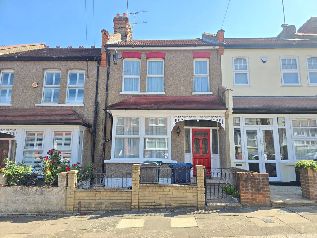 Property photo 1 of 12