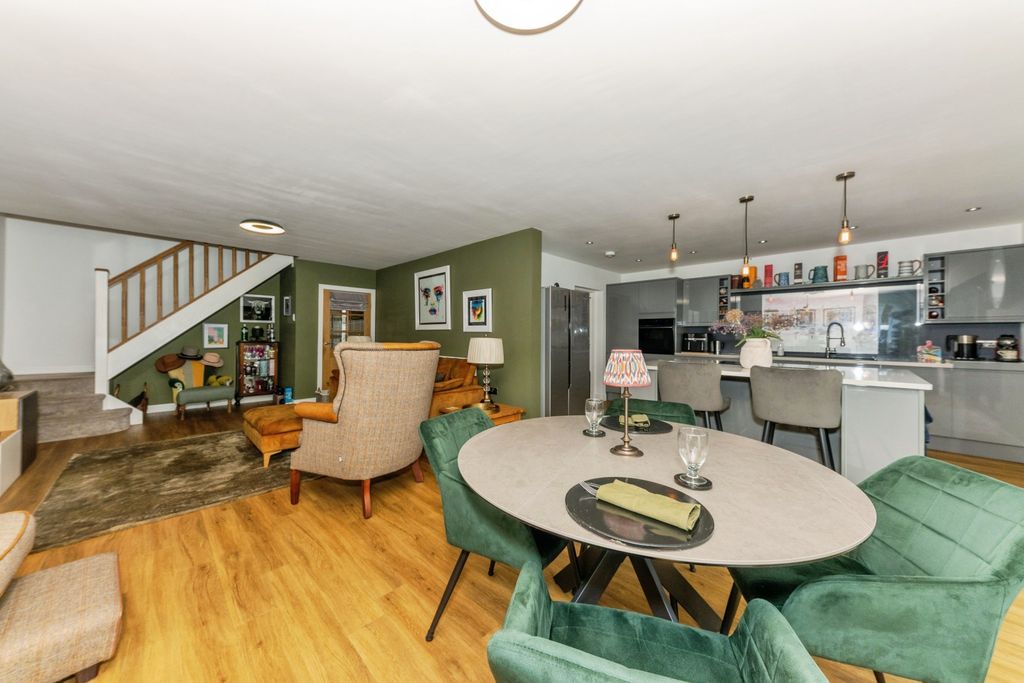 Property photo 3 of 29 Open Plan Living Area & Kitchen