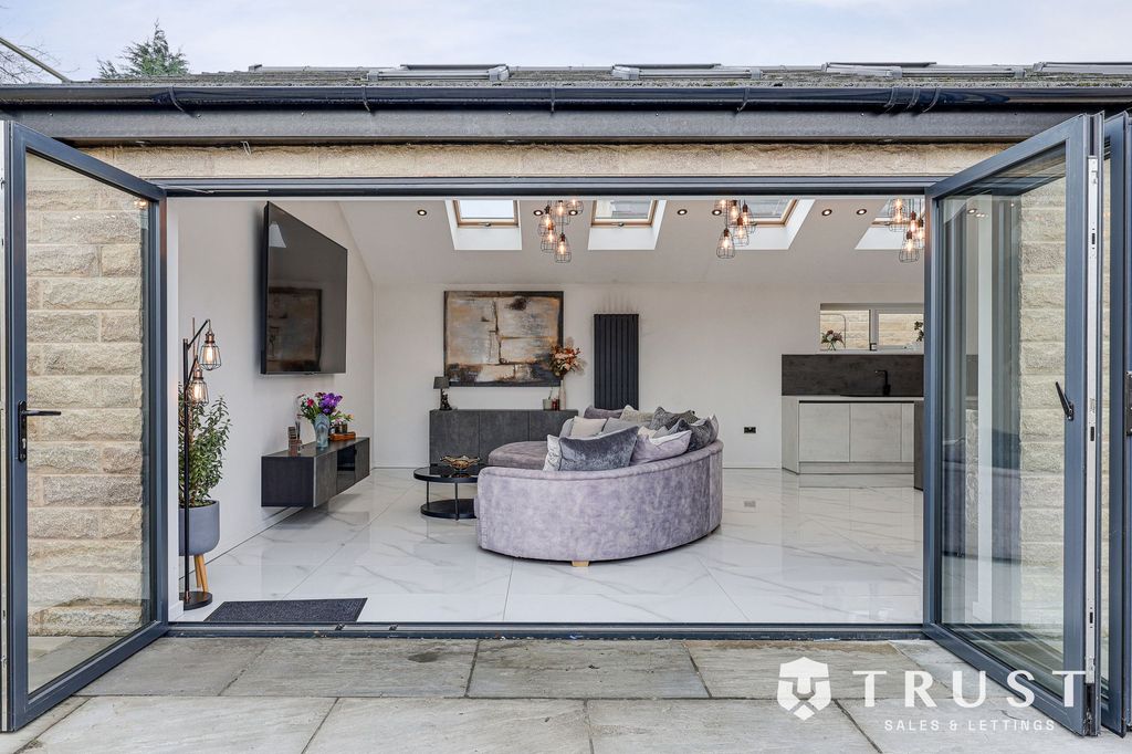 Additional image 37 of 4 bed detached bungalow for saleHall Park Avenue, Liversedge WF15